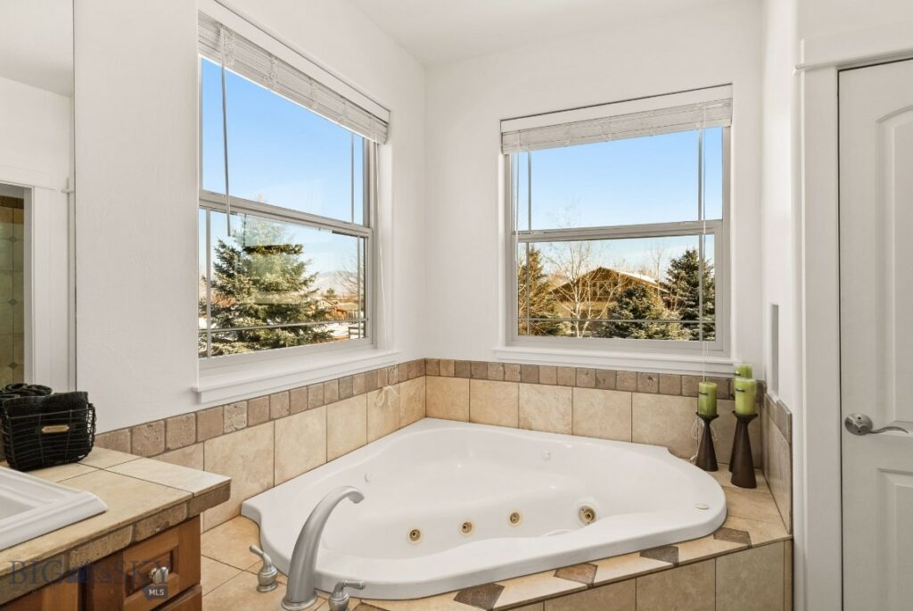 2743 Sheepshank Drive, Belgrade MT 59714