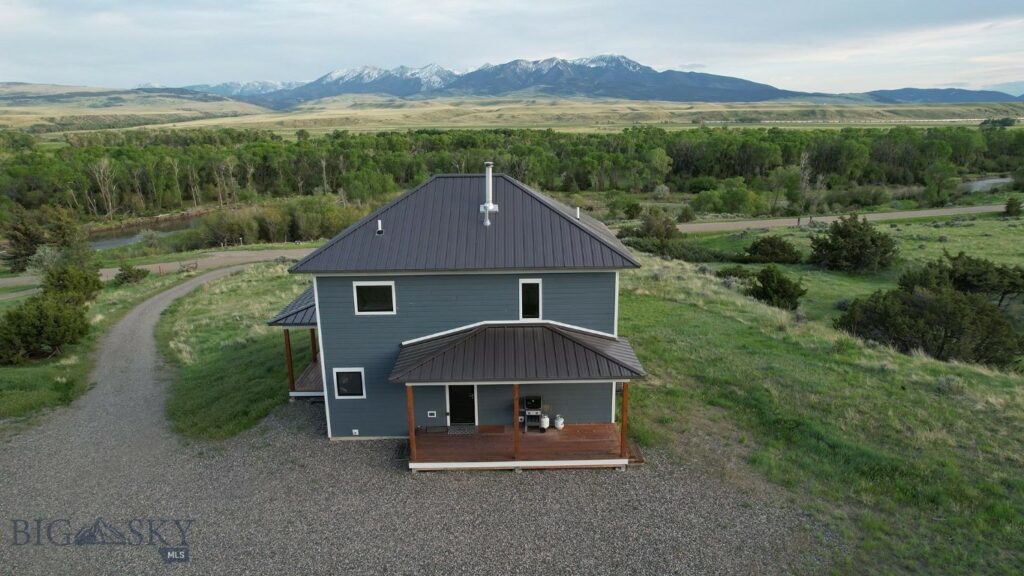 275 Convict Grade Road, Livingston MT 59047