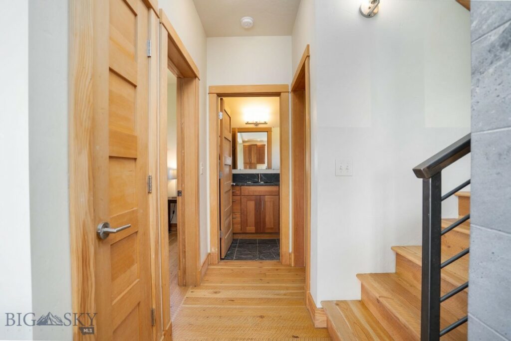 275 Convict Grade Road, Livingston MT 59047