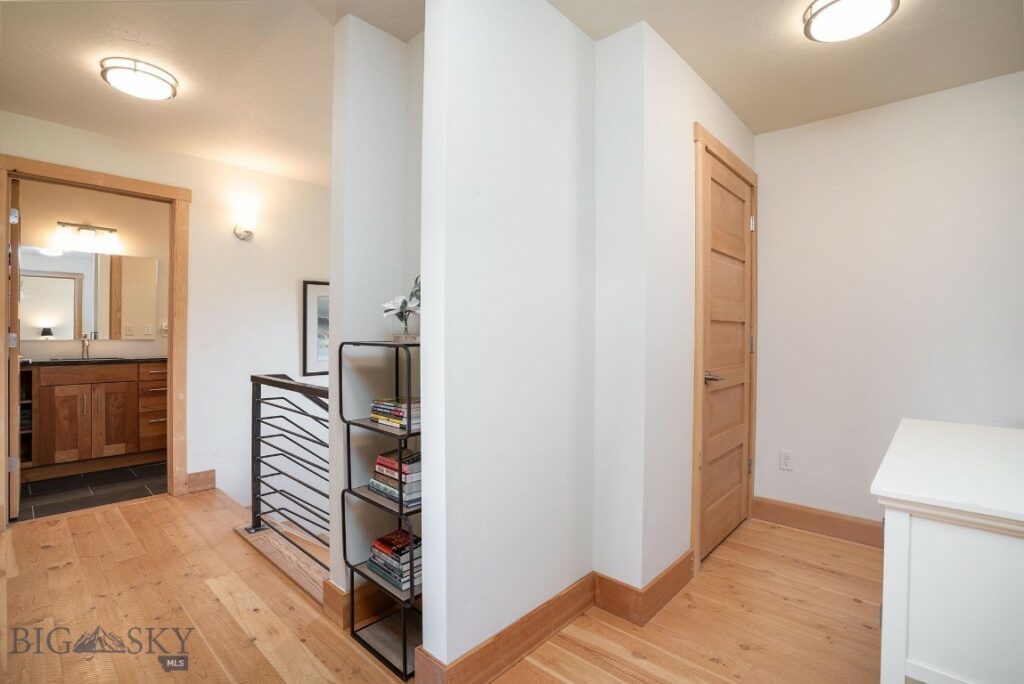 275 Convict Grade Road, Livingston MT 59047