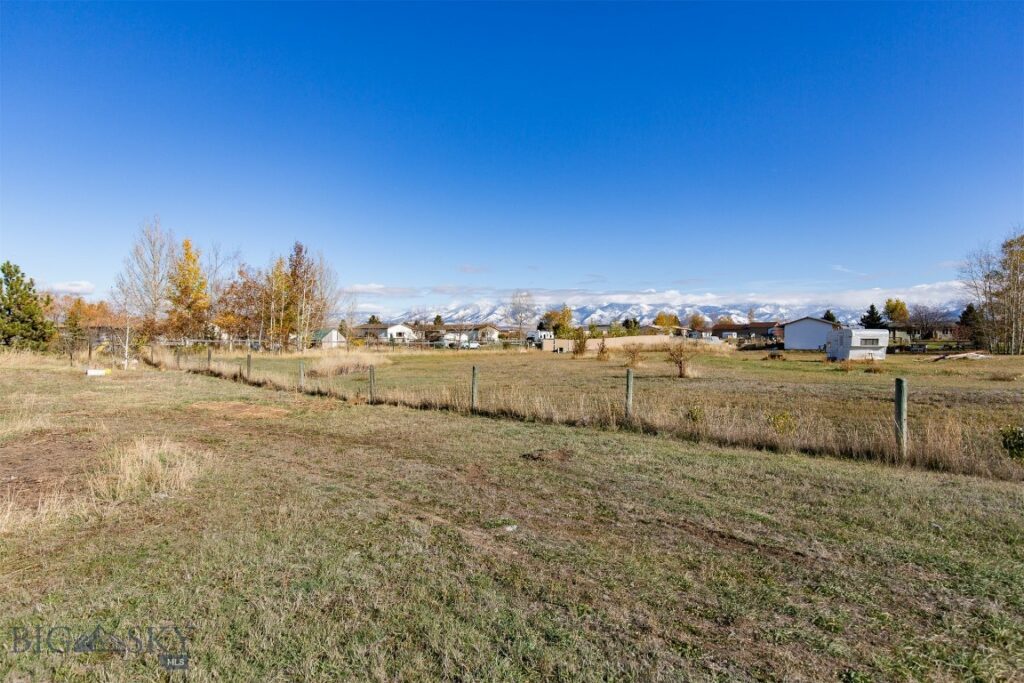 276 Blackhawk Lane, Belgrade MT 59714