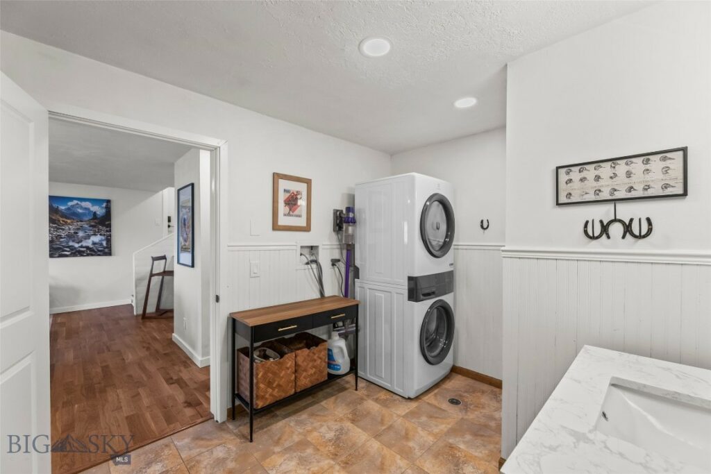 277 Hodgeman Canyon, Bozeman MT 59718