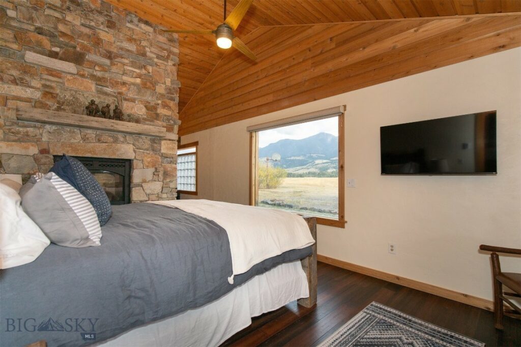 28 Loch Leven Road, Livingston MT 59047