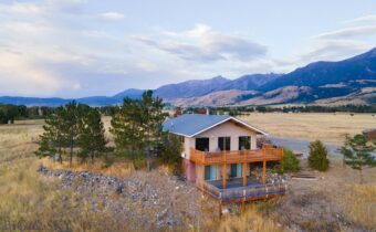 28 Loch Leven Road, Livingston MT 59047