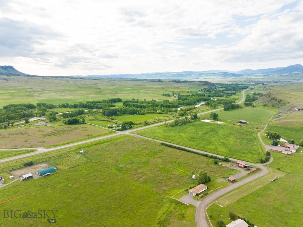 28 W Grannis, Livingston MT 59047