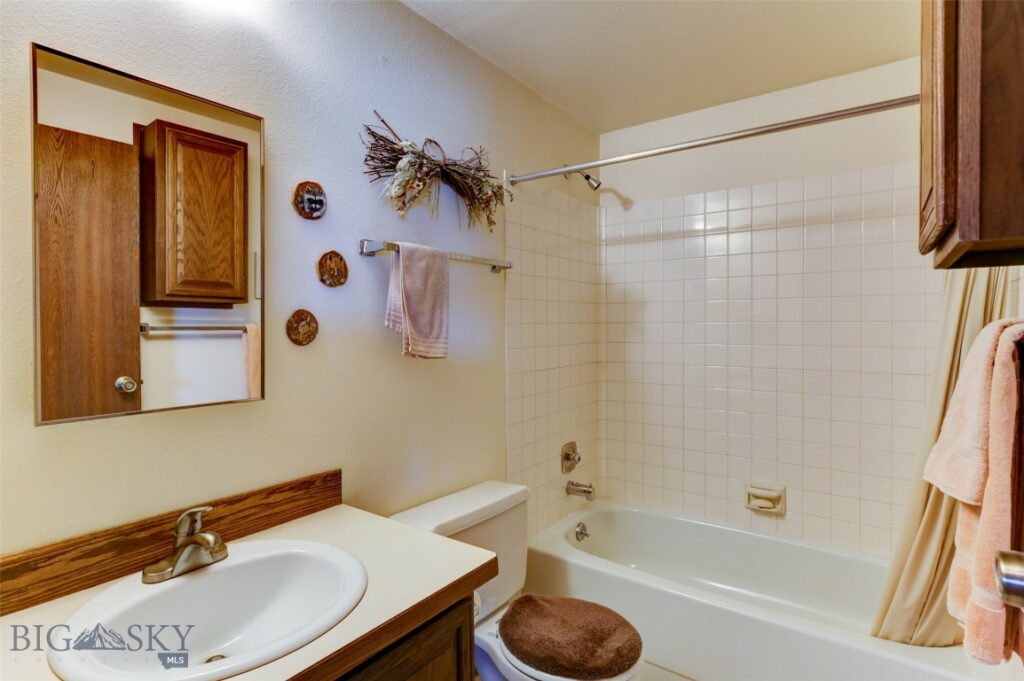 28 W Grannis, Livingston MT 59047