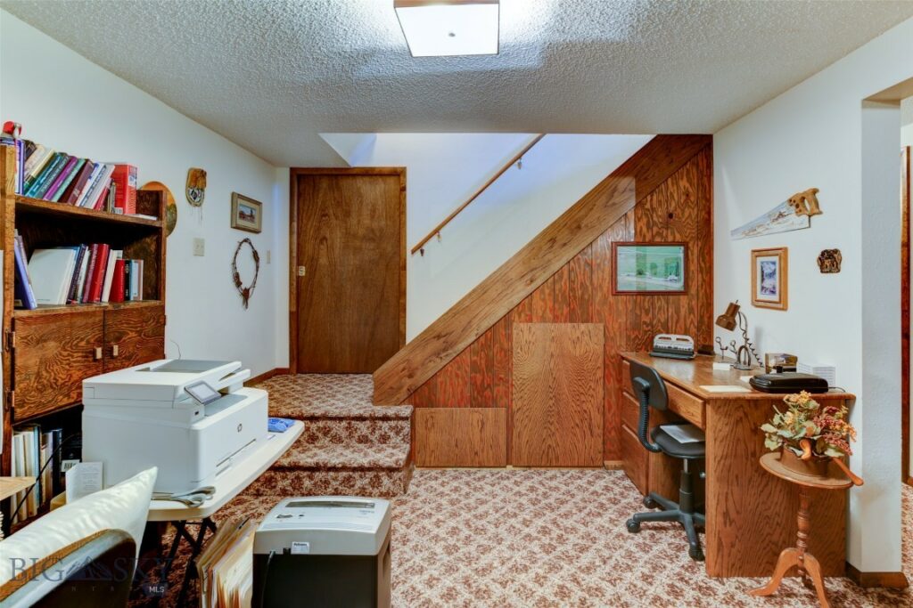 28 W Grannis, Livingston MT 59047