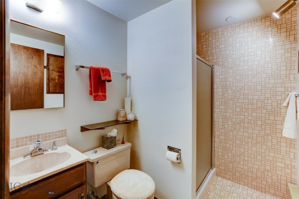 28 W Grannis, Livingston MT 59047