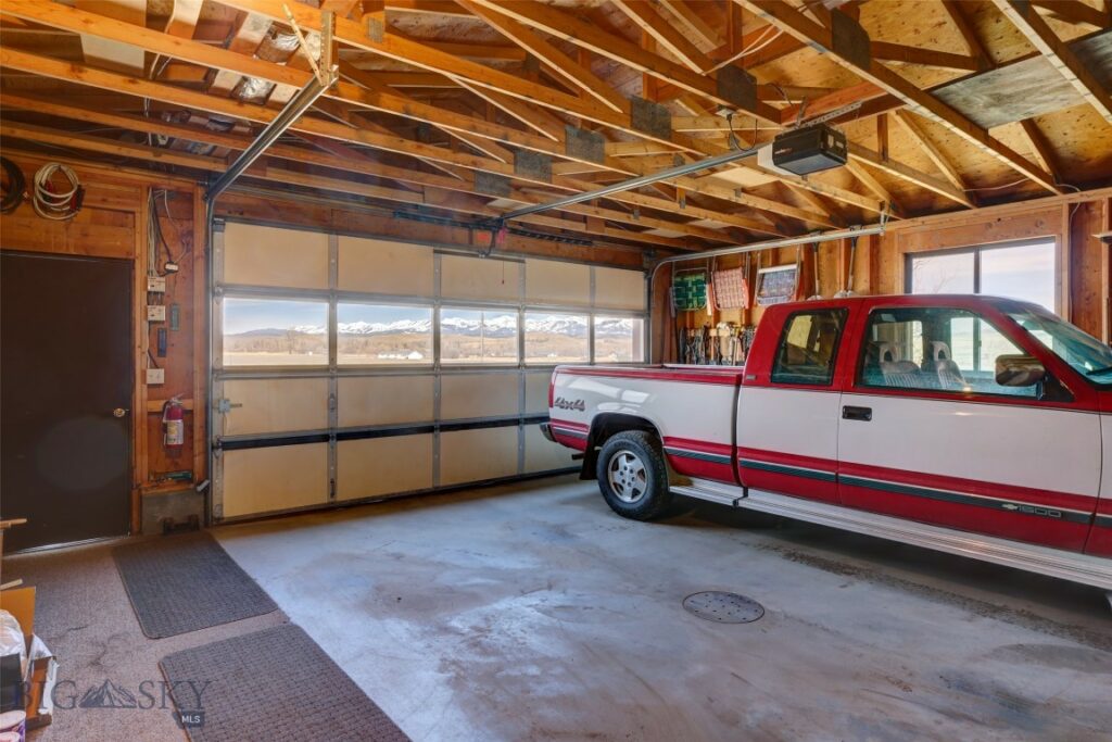 28 W Grannis, Livingston MT 59047