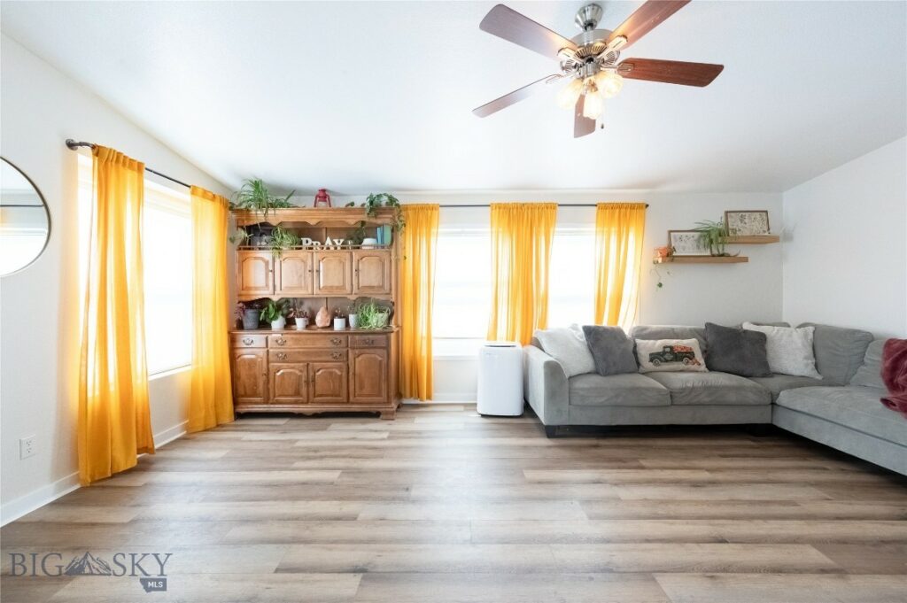 281 N Shore, Belgrade MT 59714