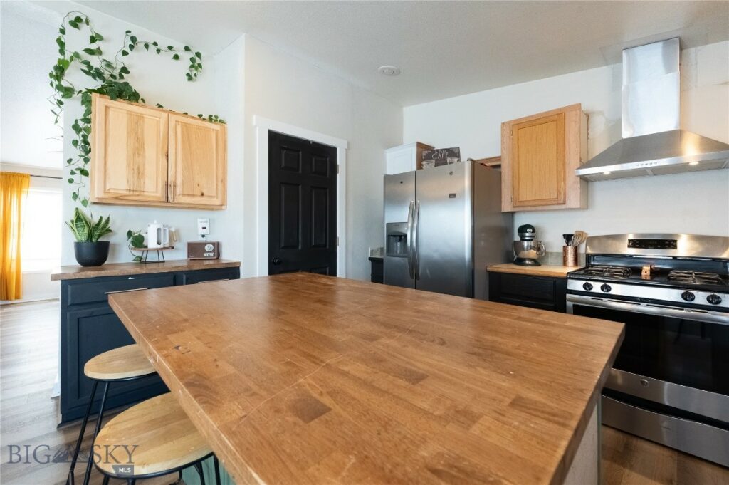 281 N Shore, Belgrade MT 59714