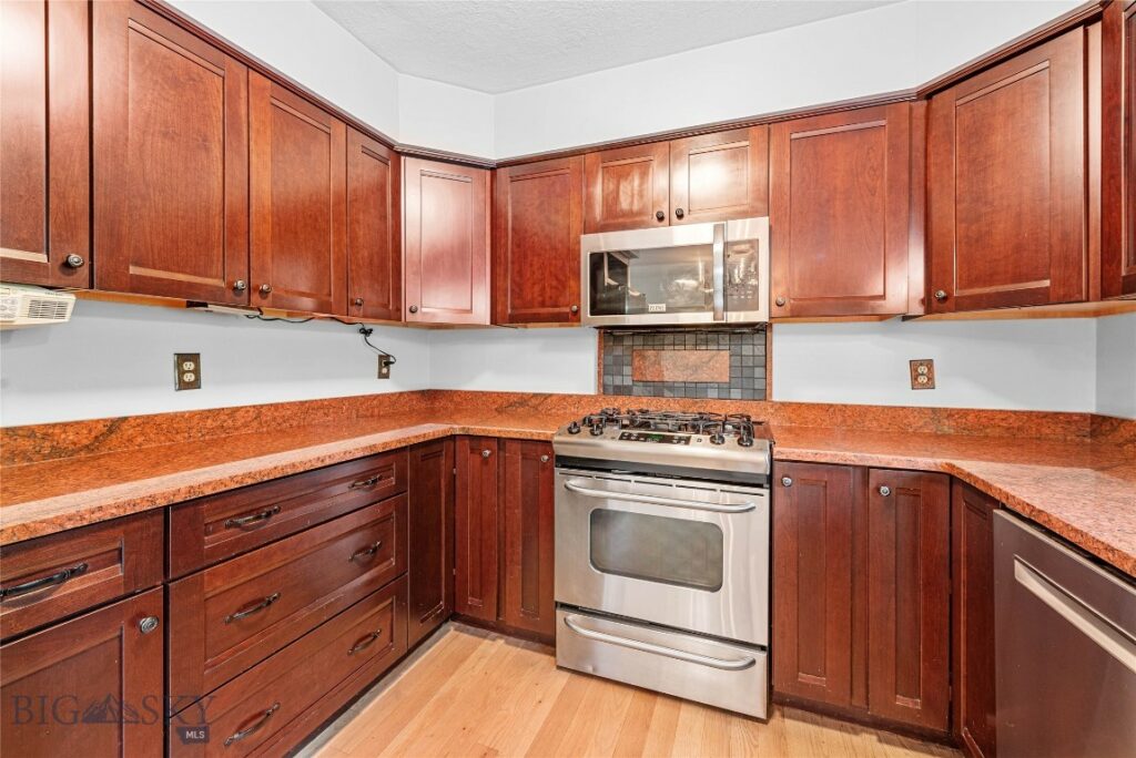 2818 Westridge Drive, Bozeman MT 59715