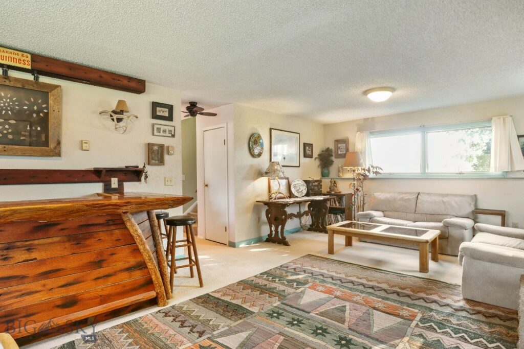 2829 Texas Way Street, Bozeman MT 59718