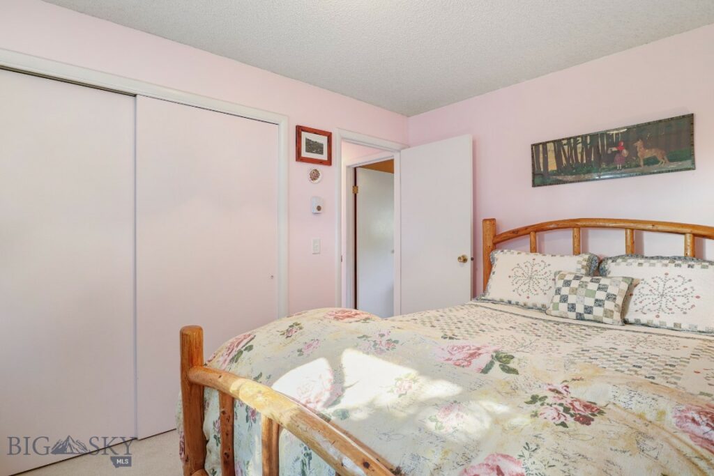 2829 Texas Way Street, Bozeman MT 59718