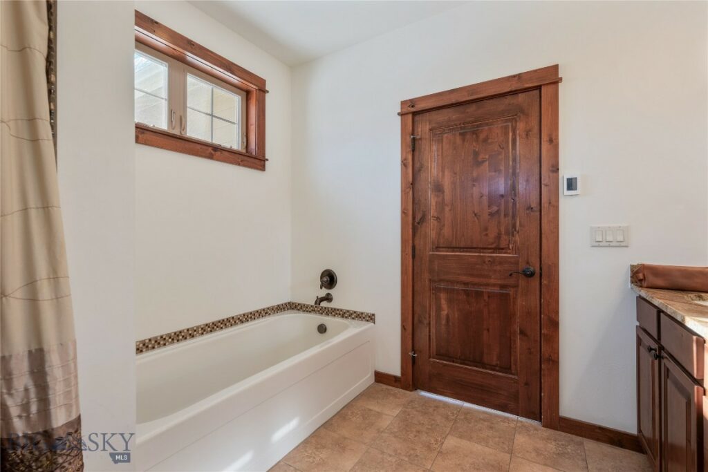 2836 Meah Lane, Bozeman MT 59718