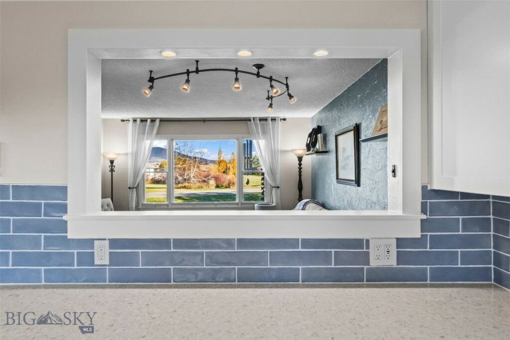 29 Border Lane, Bozeman MT 59718