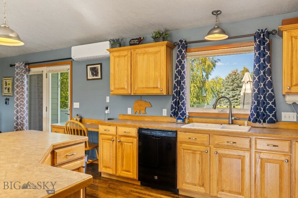 2910 Upper Rainbow Road, Bozeman MT 59718