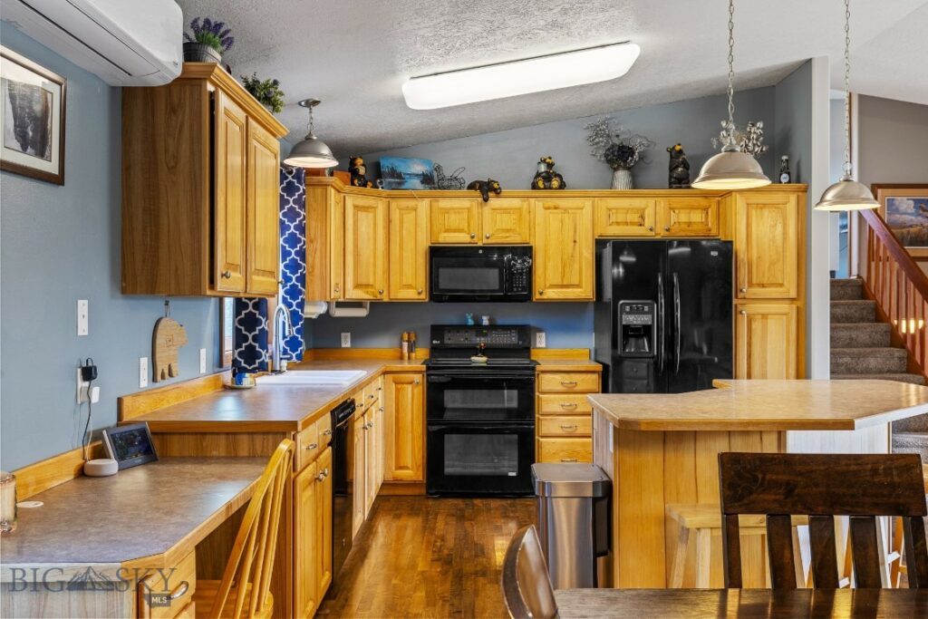2910 Upper Rainbow Road, Bozeman MT 59718
