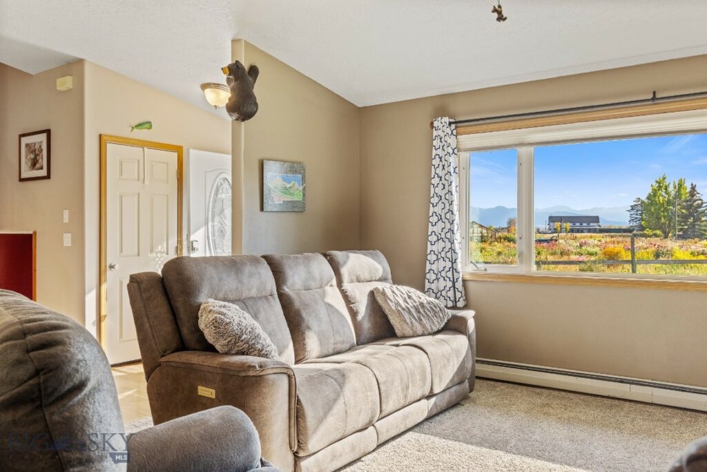 2910 Upper Rainbow Road, Bozeman MT 59718