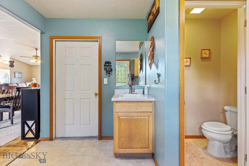 2910 Upper Rainbow Road, Bozeman MT 59718