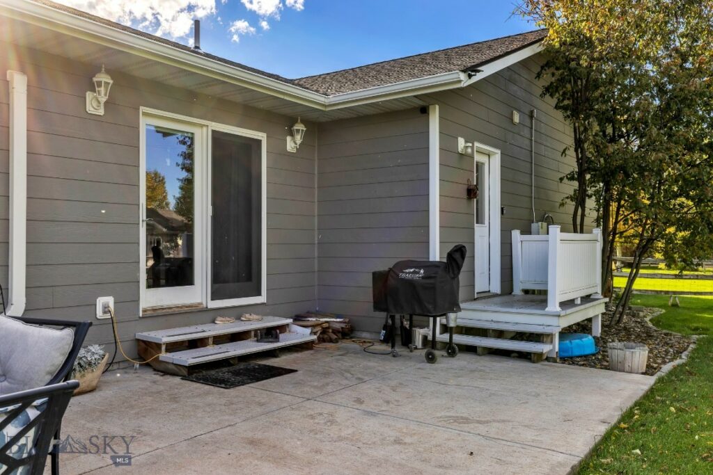 2910 Upper Rainbow Road, Bozeman MT 59718