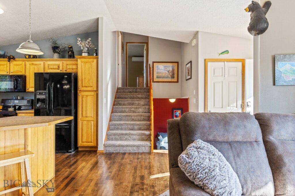 2910 Upper Rainbow Road, Bozeman MT 59718