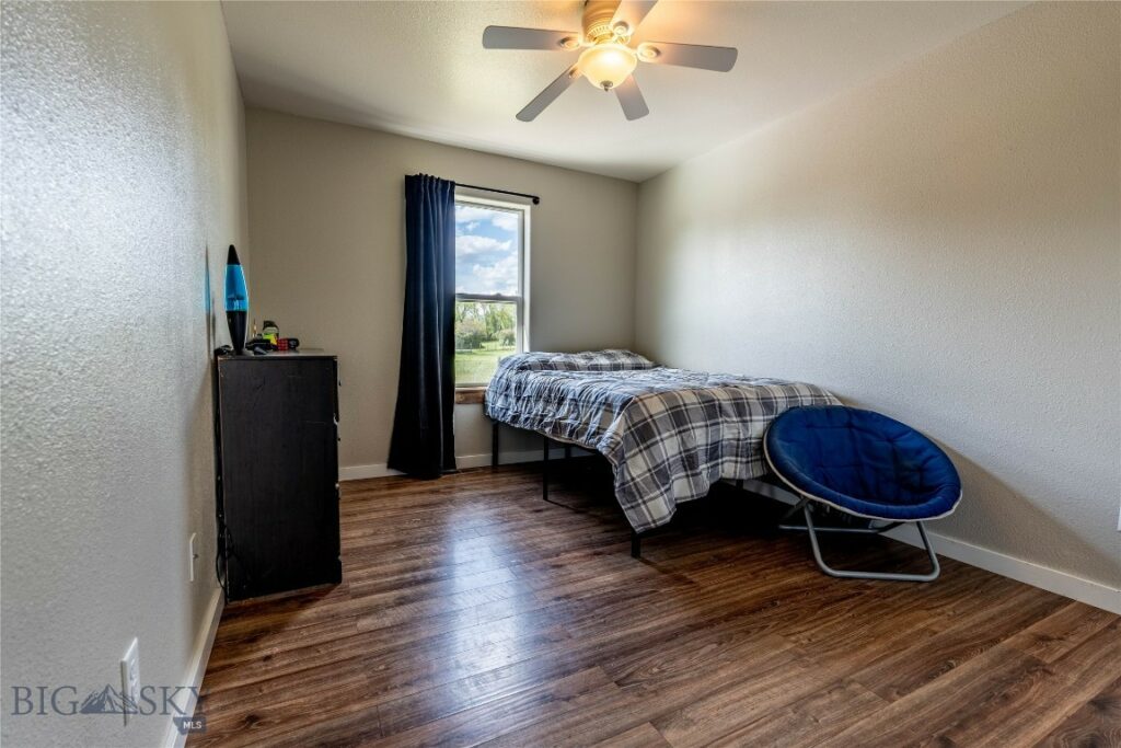 3 Steinway, Livingston MT 59047