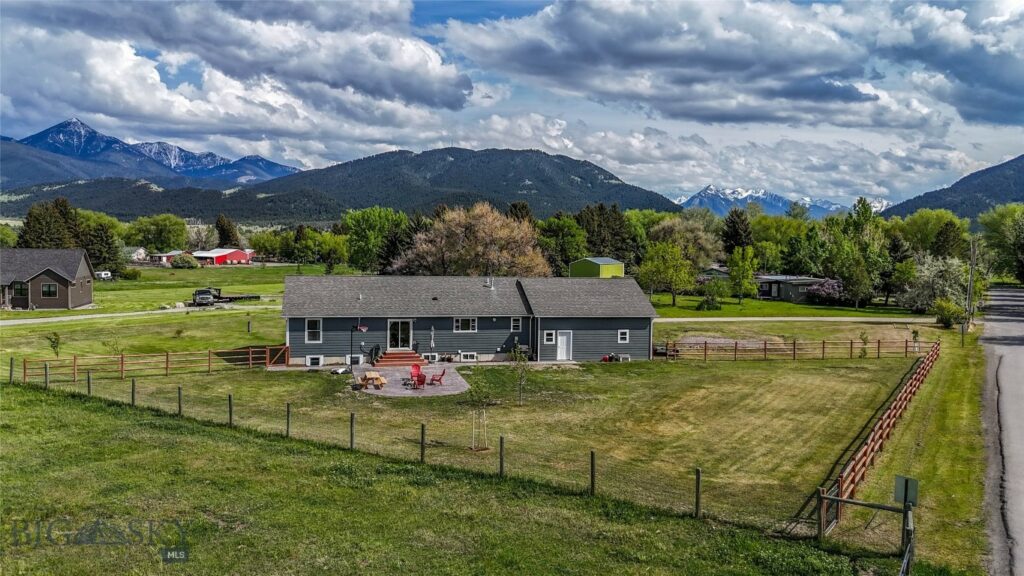 3 Steinway, Livingston MT 59047