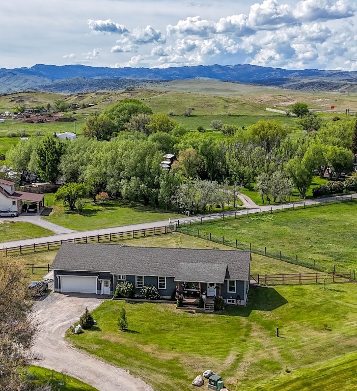 3 Steinway, Livingston MT 59047