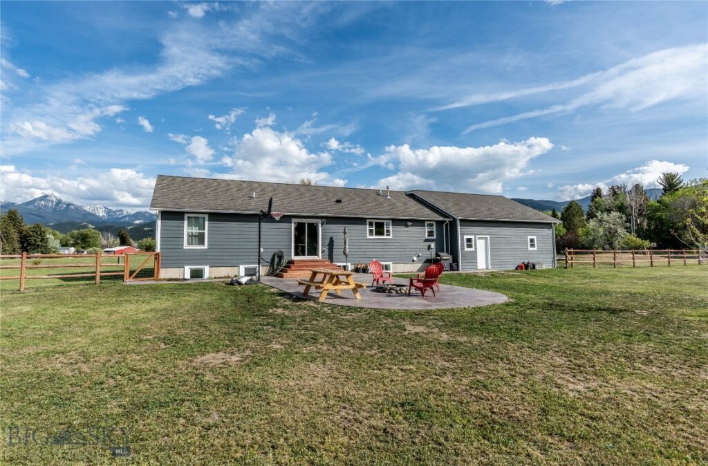 3 Steinway, Livingston MT 59047