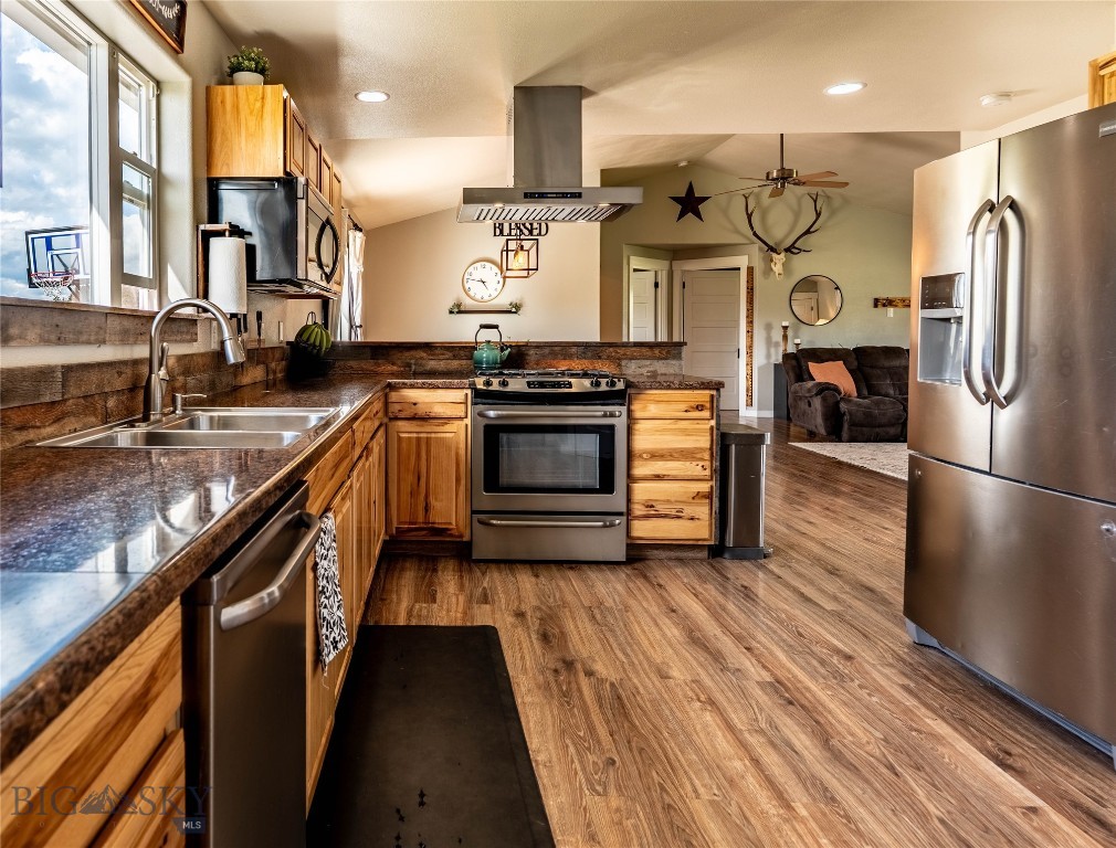3 Steinway, Livingston MT 59047