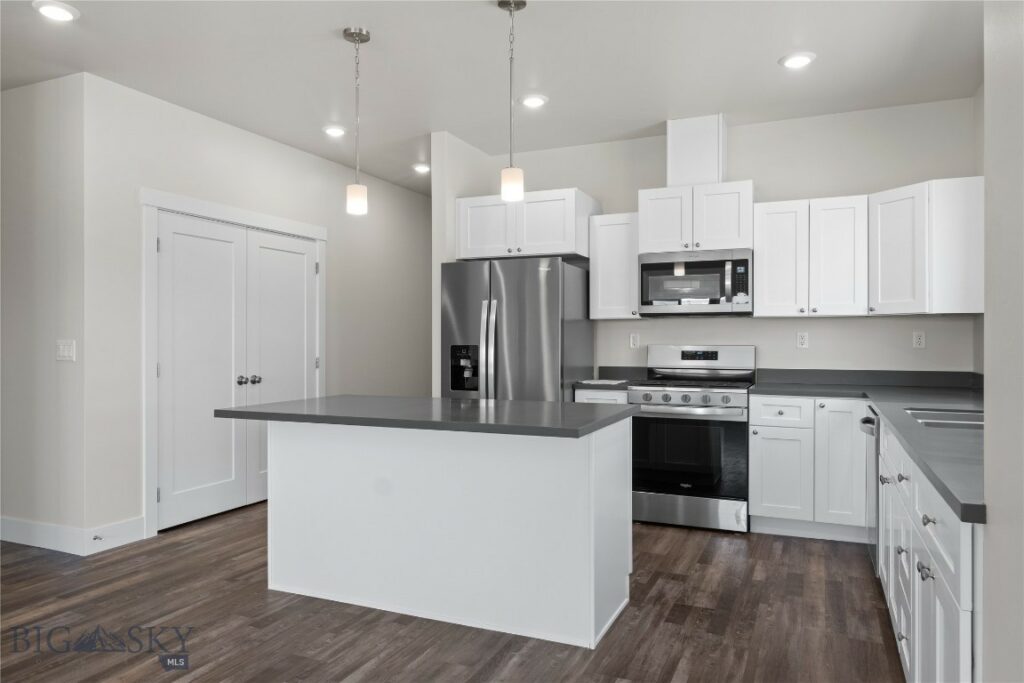 30 Westgate Ave, Bozeman MT 59718