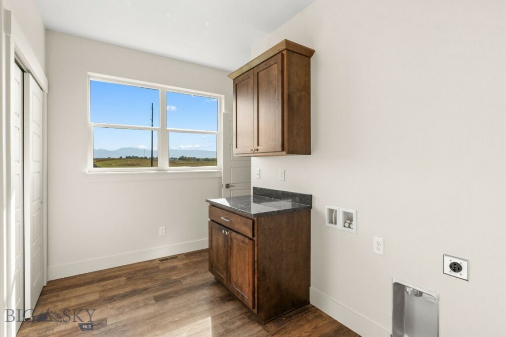 30 Horseshoe Loop, Bozeman MT 59718