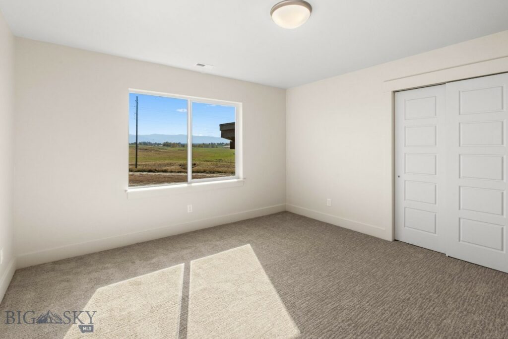 30 Horseshoe Loop, Bozeman MT 59718