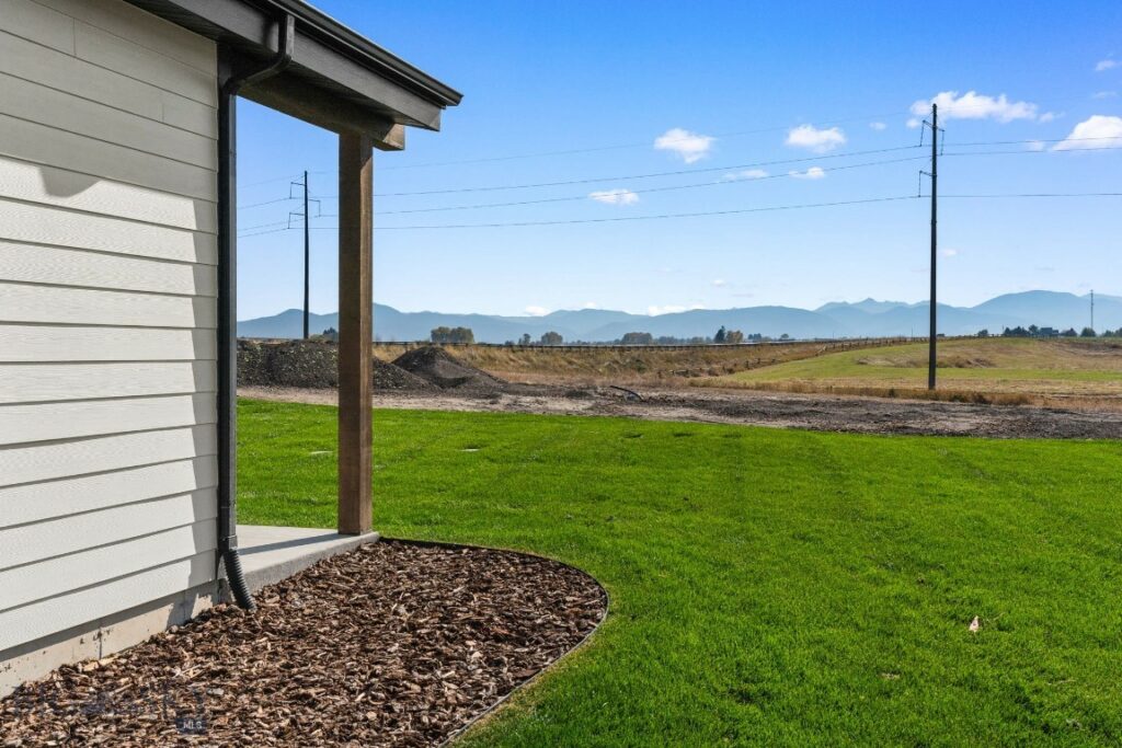 30 Horseshoe Loop, Bozeman MT 59718