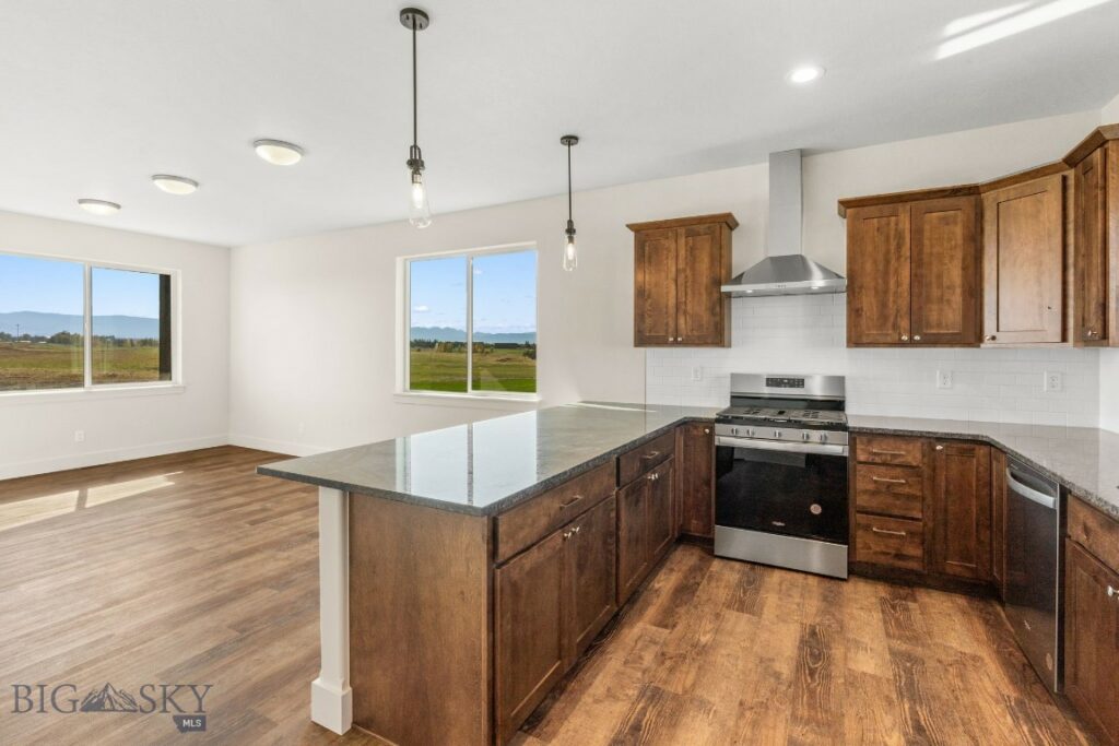 30 Horseshoe Loop, Bozeman MT 59718