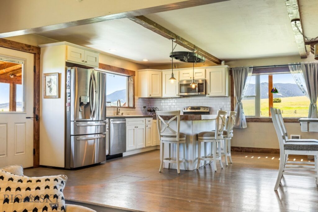 30 Wineglass Loop N, Livingston MT 59047