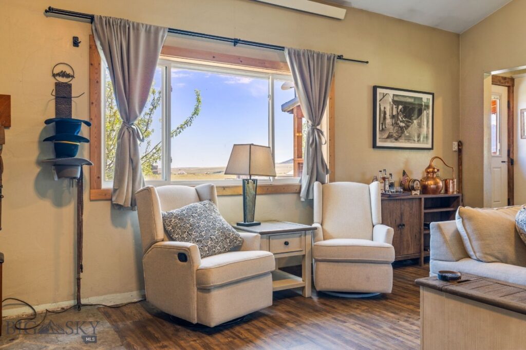 30 Wineglass Loop N, Livingston MT 59047