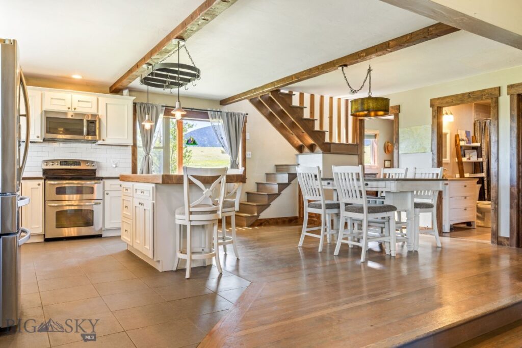 30 Wineglass Loop N, Livingston MT 59047