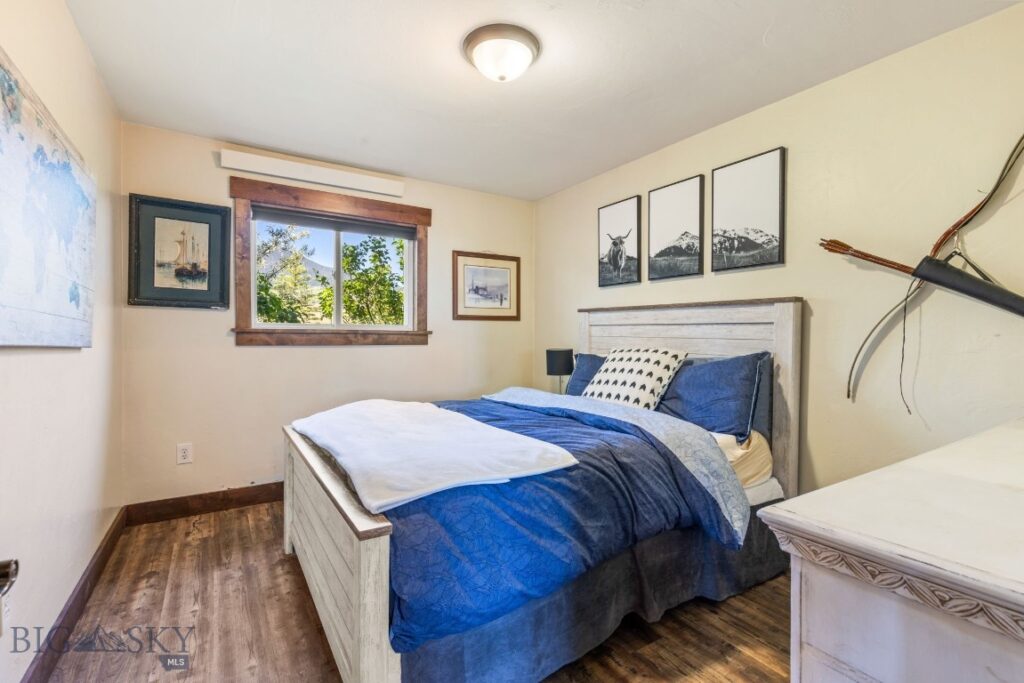 30 Wineglass Loop N, Livingston MT 59047