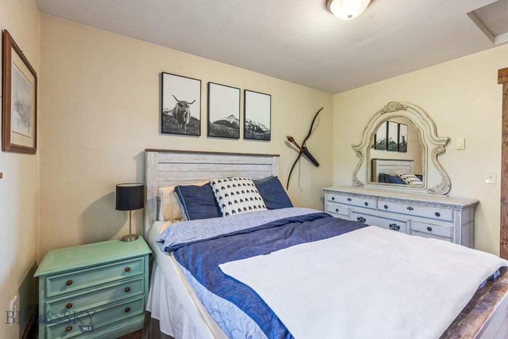 30 Wineglass Loop N, Livingston MT 59047