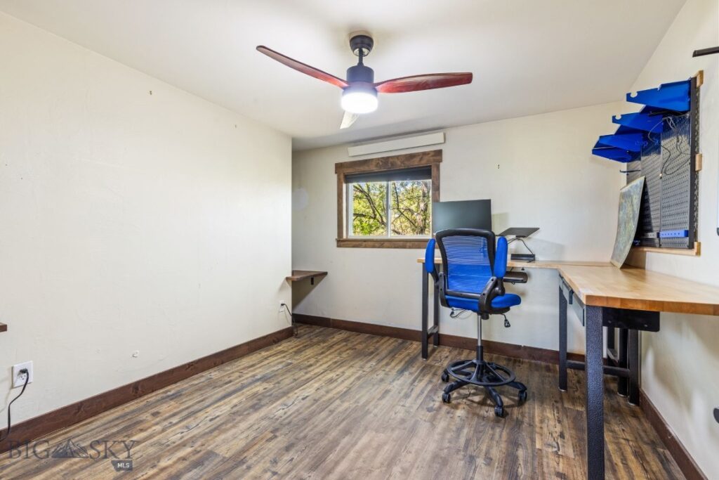 30 Wineglass Loop N, Livingston MT 59047