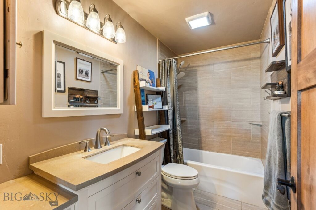 30 Wineglass Loop N, Livingston MT 59047
