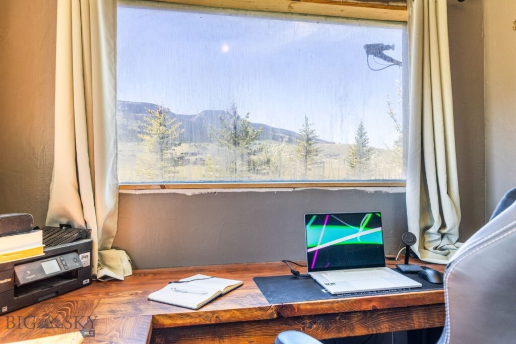 30 Wineglass Loop N, Livingston MT 59047