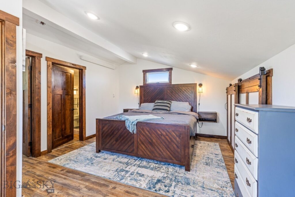 30 Wineglass Loop N, Livingston MT 59047