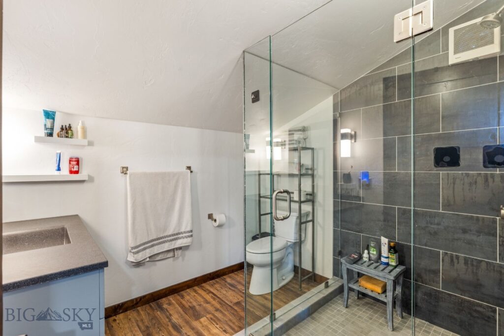30 Wineglass Loop N, Livingston MT 59047