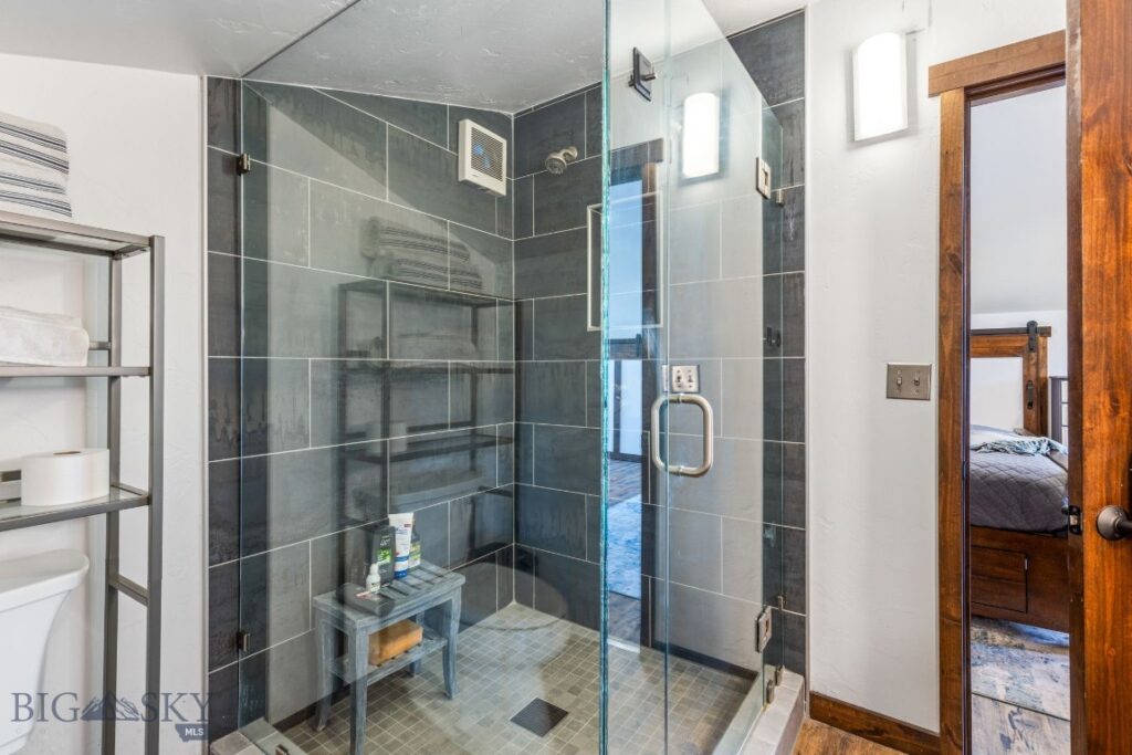 30 Wineglass Loop N, Livingston MT 59047