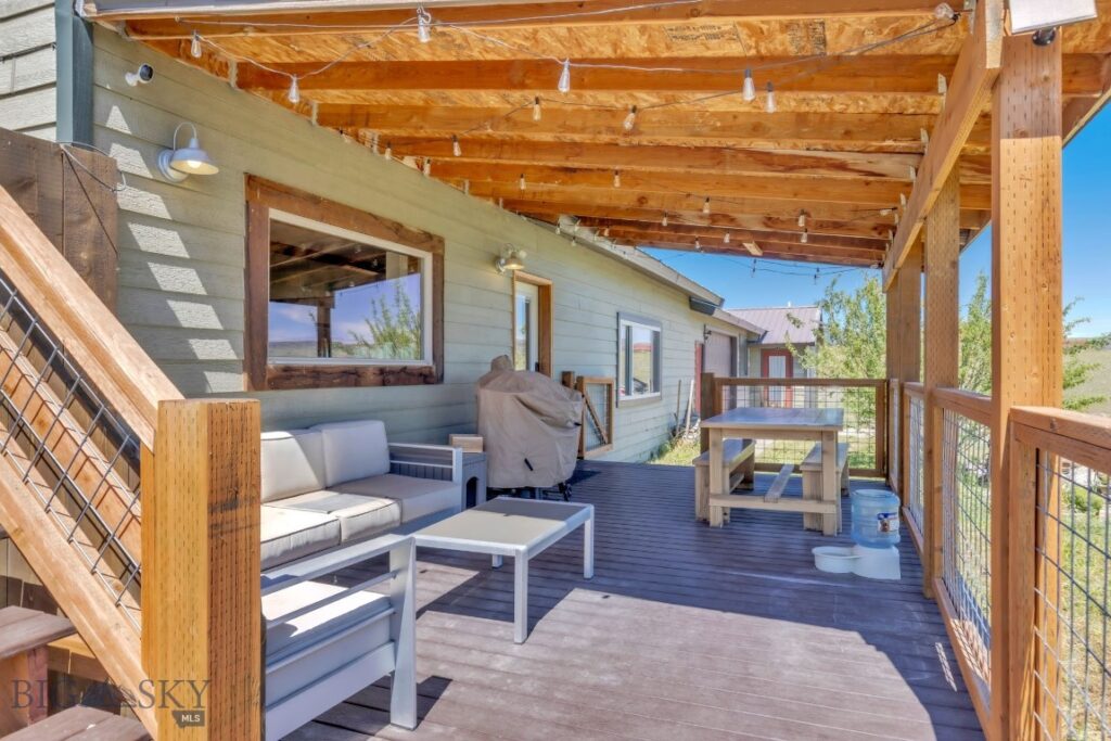30 Wineglass Loop N, Livingston MT 59047