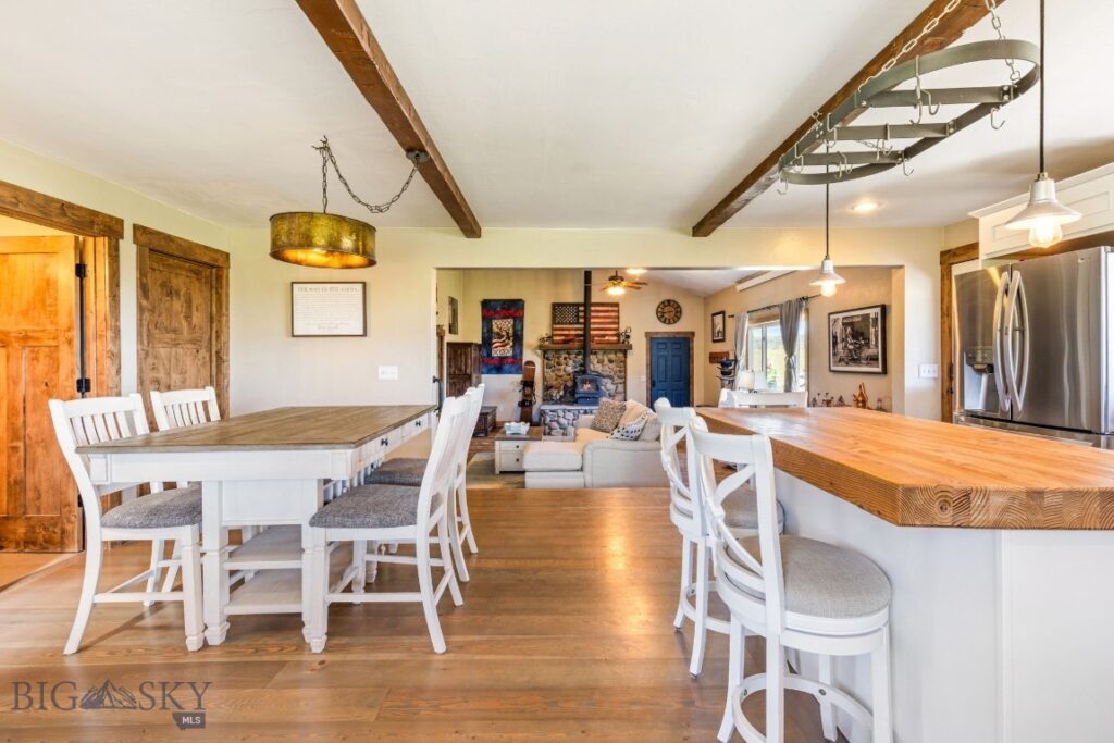 30 Wineglass Loop N, Livingston MT 59047