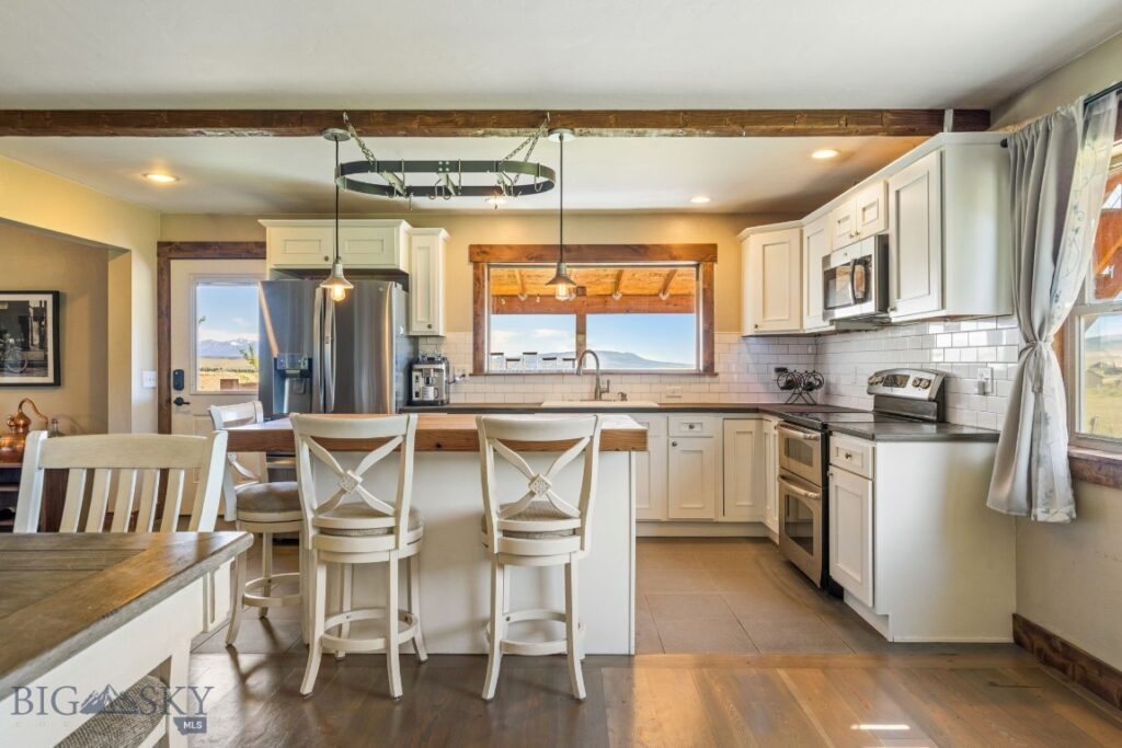 30 Wineglass Loop N, Livingston MT 59047